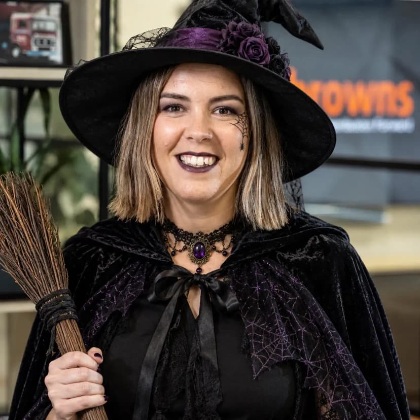 Alternate image of Nicola Ikin